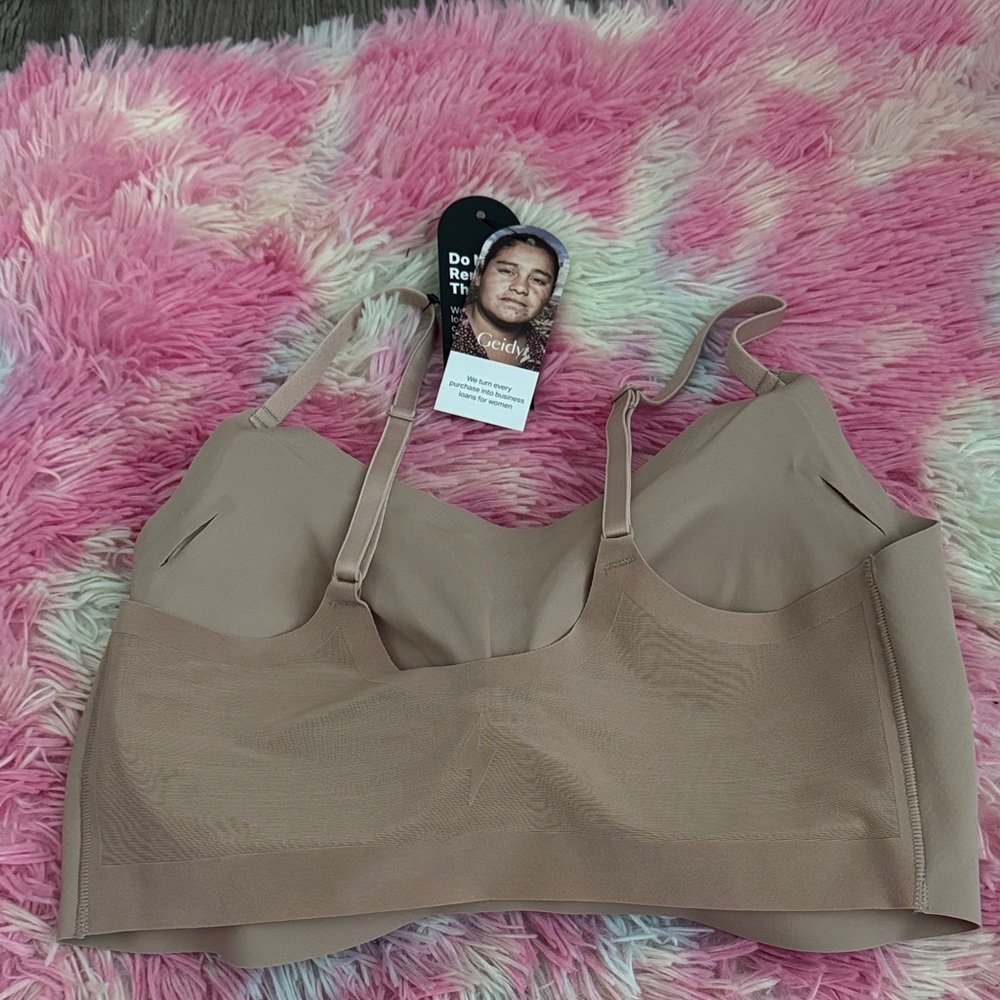 EBY Women's Seamless Nude Bra - Picture 3 of 5